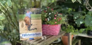 Buch "Fährtenarbeit" von Milan Hoyer und Klaus Jadatz - Titelbild für Blogartikel